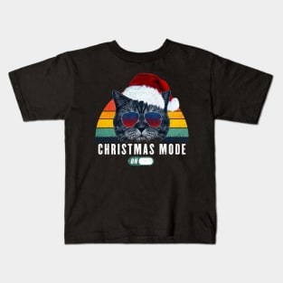 Christmas mode on Retro Funny cat 80s Winter mode Gift for Cat Lover Kids T-Shirt